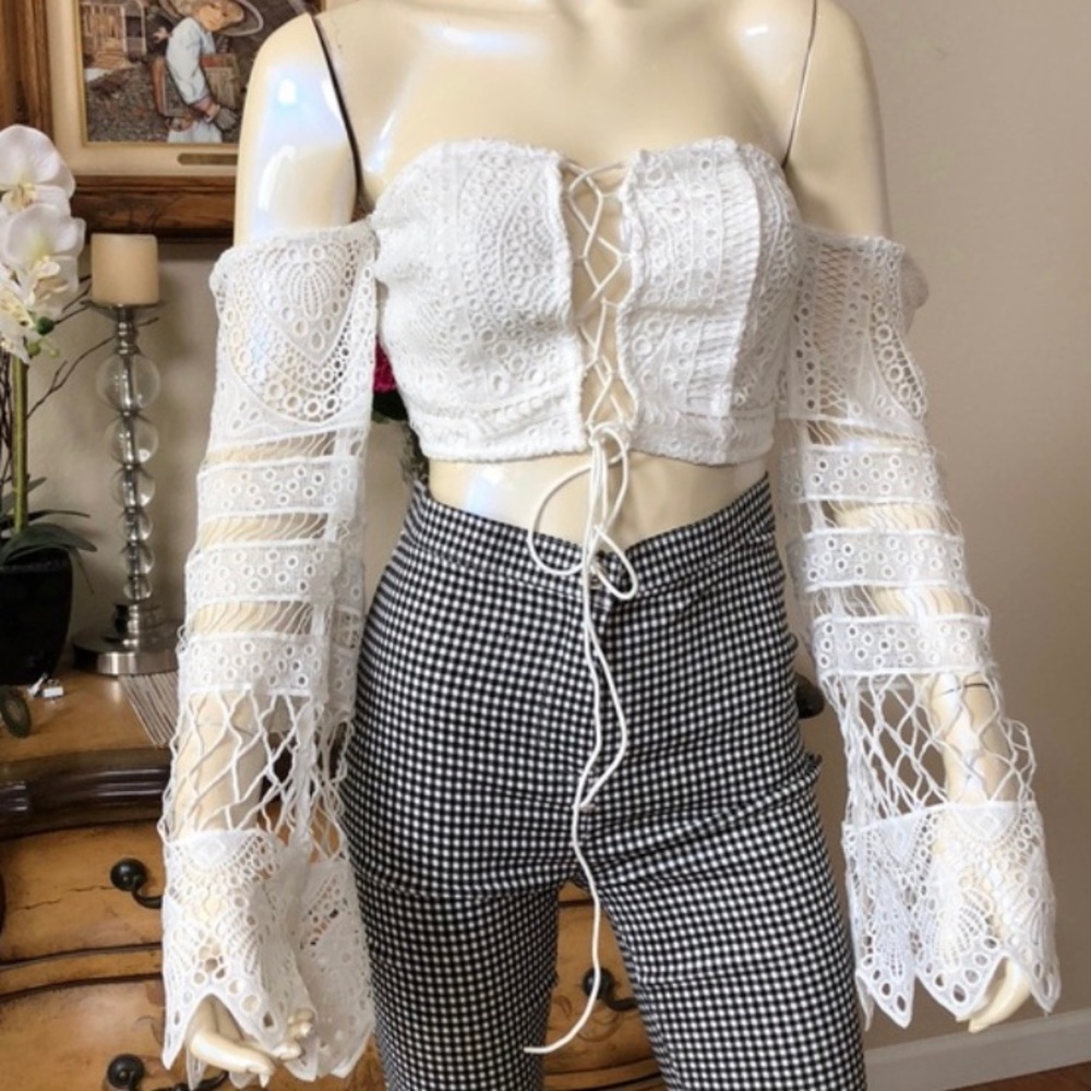 Gorgeous LF Crop Shirt